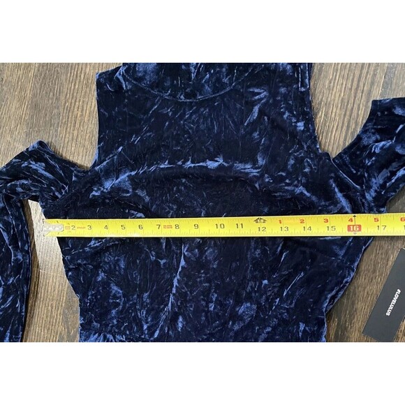 Lulus Mini Dress Medium A Little Crush Navy Blue Velvet Cold Shoulder Bodycon - Picture 9 of 10